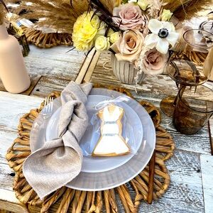 Meet your Posher, Paulette